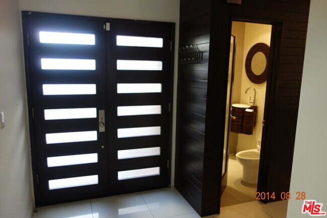 Foto del edificio - 3950 Vía Dolce