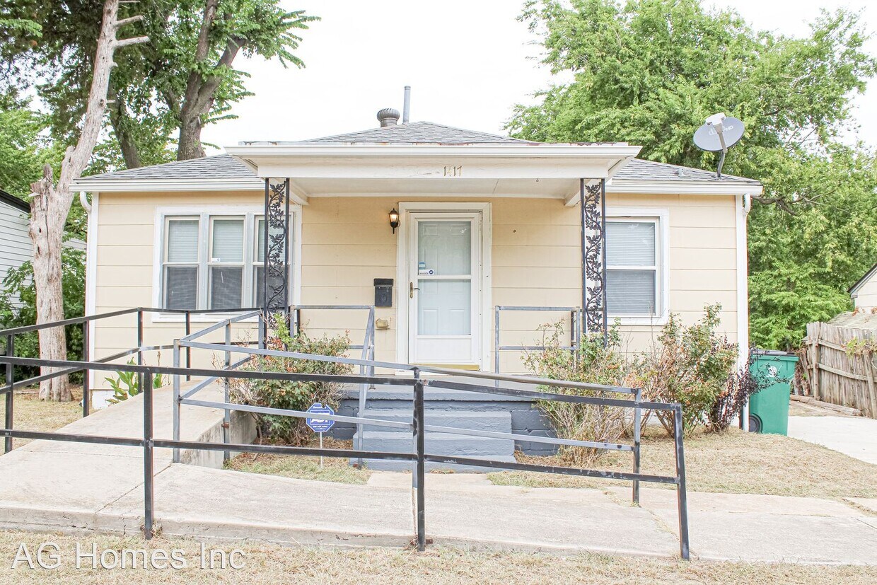 Primary Photo - 2 br, 1 bath House - 1417 NW 95th St