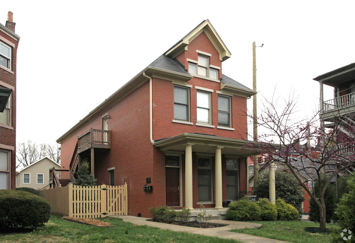 Primary Photo - 1239 S 2nd St