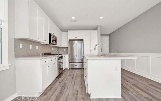 Building Photo - 405 Aura Dr