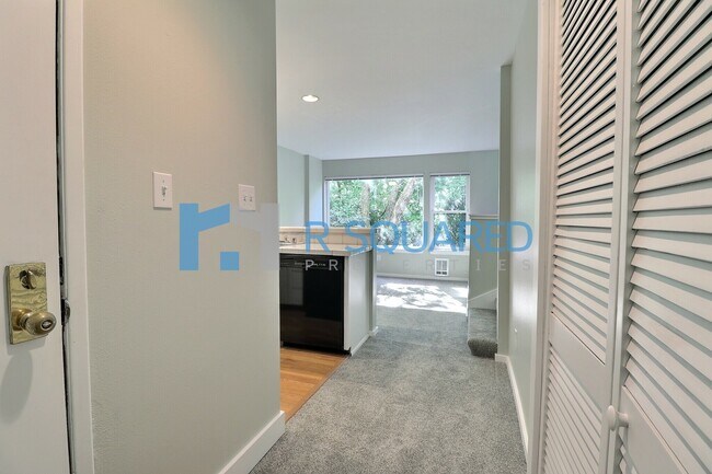 Foto del edificio - 3910 Whitman Ave N