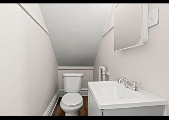 Building Photo - 93 Harrison Pl