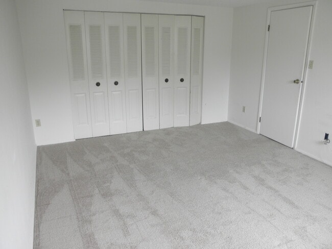 Building Photo - 27614 Evergreen Run