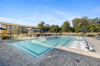 Building Photo - Birchway Perry Road