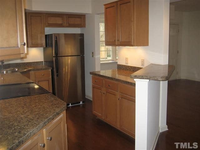 Building Photo - 720 Bilyeu St, Unit 102