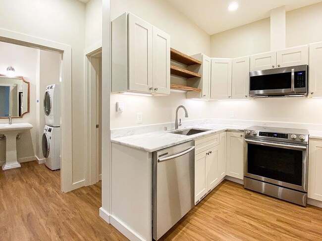 Foto del edificio - 311 N 77th St