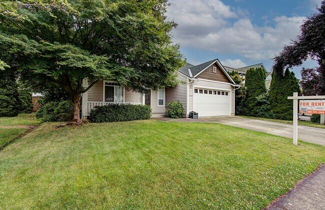 Foto del edificio - Large 2 Story 4bd 2.5ba Home in Vancouver