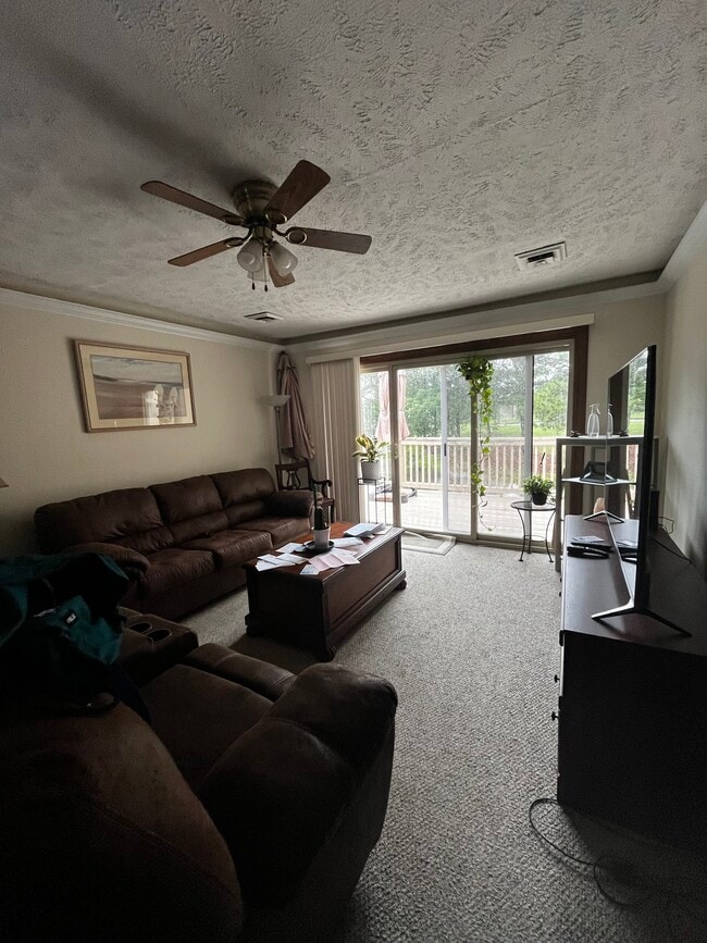 Building Photo - 3015 Old Bryan Dr