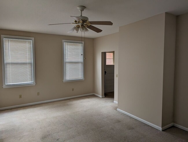 Photo - 514 Dawson Ave Apartment