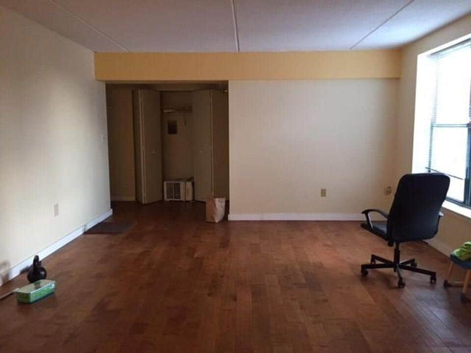 Primary Photo - 82 Peterborough St
