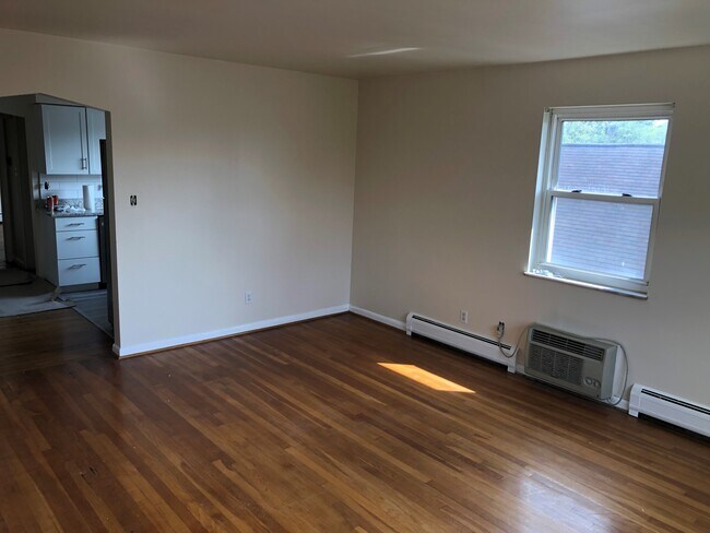Building Photo - 1189 Taylor Ave
