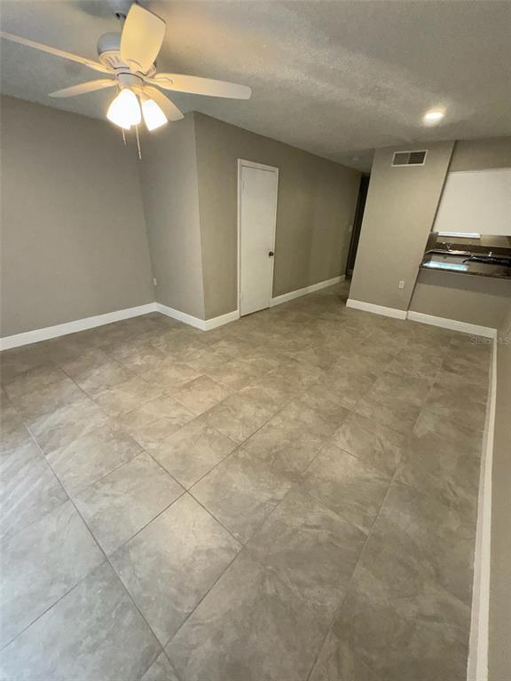 Building Photo - 1177 Bentley Rd