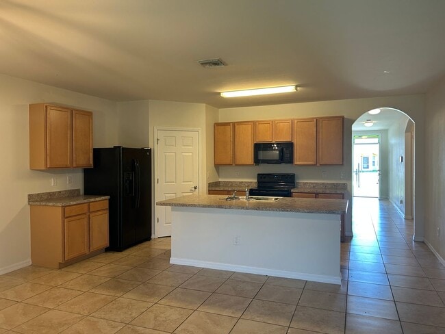 Building Photo - 1123 SW 40th Terrace