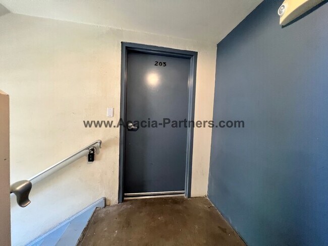 Foto del edificio - Historic Dorm at Academy One Bedroom Condo