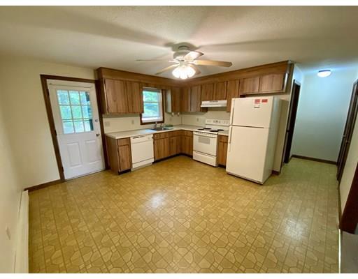 Building Photo - 2-4 Sharlene Ln