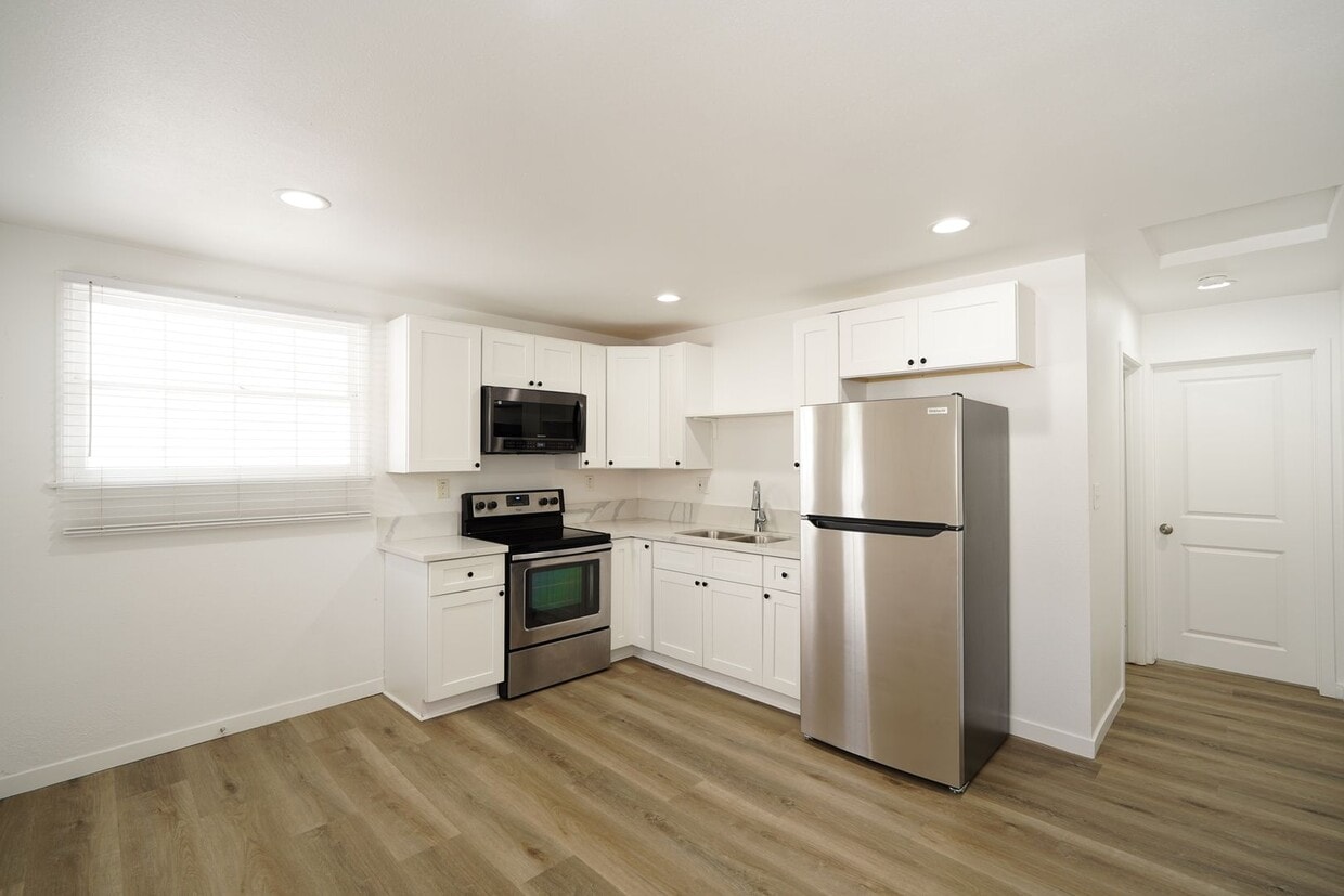 Photo - 4920 Granada Avenue