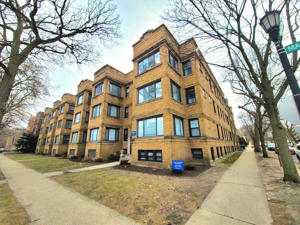 Primary Photo - 1143 Maple Ave