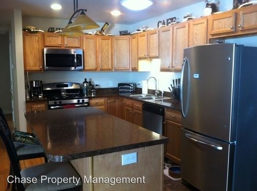 Foto del edificio - 825 Windsor Rd