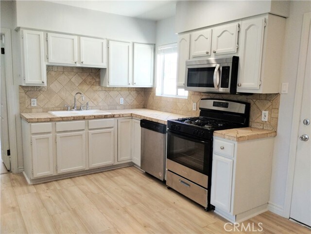 Building Photo - 2045 Baylor St