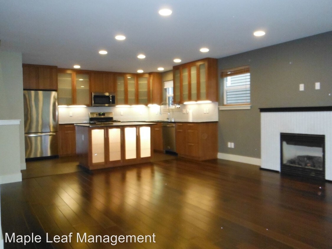 Foto principal - 6830 Oswego Pl NE