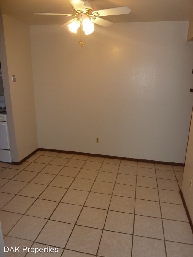 Foto del edificio - 9580 W Fond Du Lac Ave