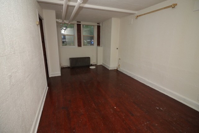 Building Photo - 3307 W Beach Ave
