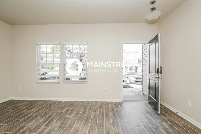 Foto del edificio - 3 Bedroom Pet-Friendly Home in RURAL HALL, NC with Main Street Renewal