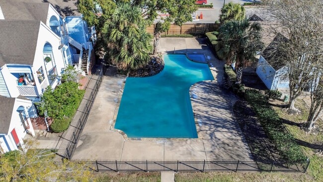 Foto del edificio - 14550 Fonmeadow Dr