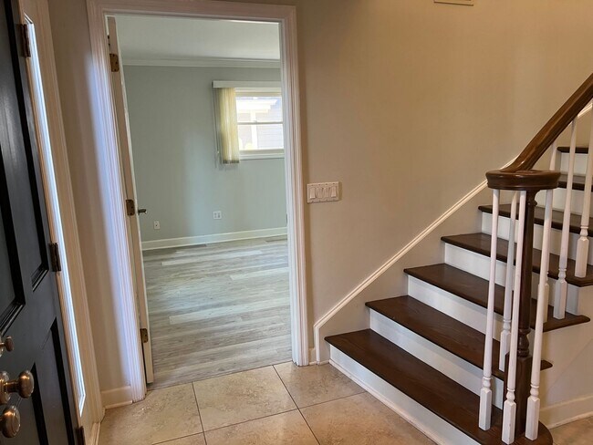 Foto del edificio - Spacious Updated Home in Windmill Harbour!