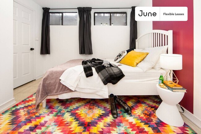 Foto del edificio - Cute Private ROOM in Fort Greene