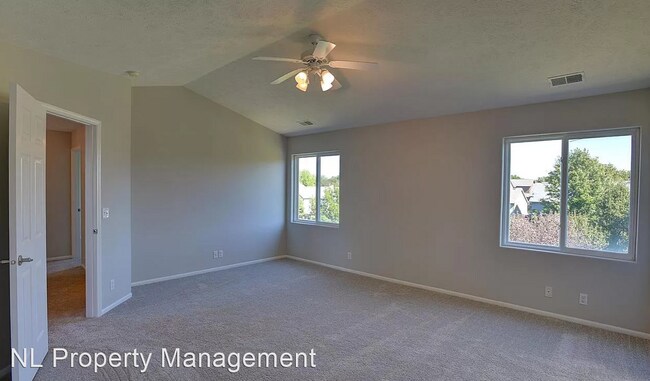 Foto del edificio - 4 br, 4 bath House - HUGE rental in Millar...