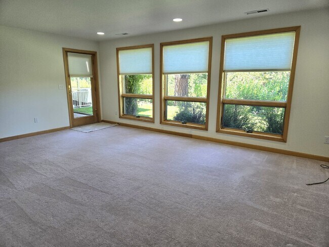 Foto del edificio - Move-in Ready!