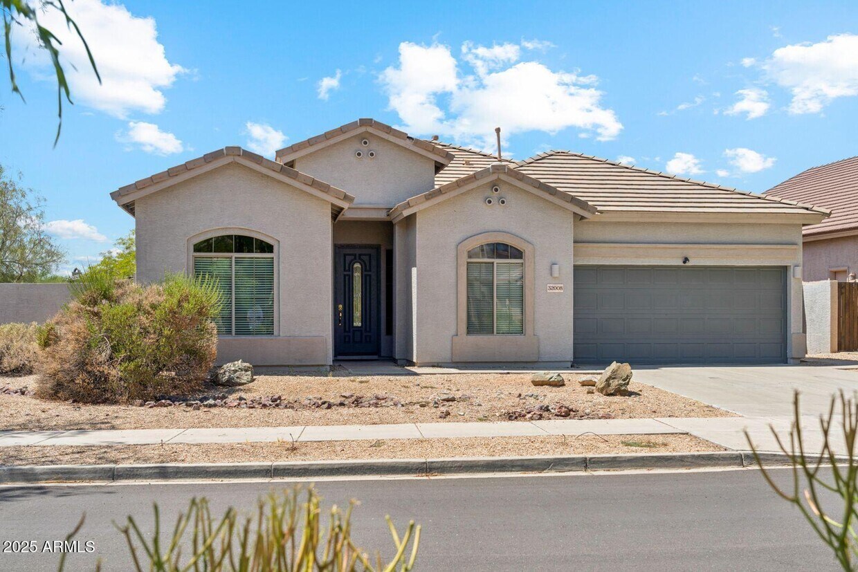 Foto principal - 32008 N 23rd Ave