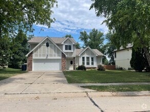 Building Photo - 2708 Century Rd