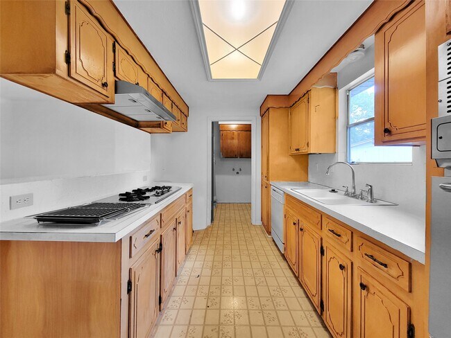 Foto del edificio - 2295 Chester St