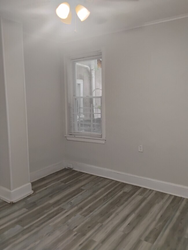 Foto del edificio - 2546 E Dauphin St