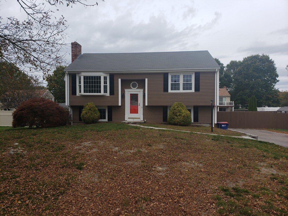 31 Colt Dr, Seekonk, MA 02771 House Rental in Seekonk, MA