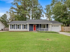 Building Photo - 119 Spring Dr Building Photo - 119 Spring Dr