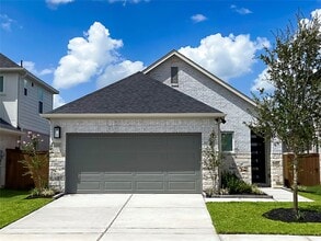 Building Photo - 130 Radiant Ln