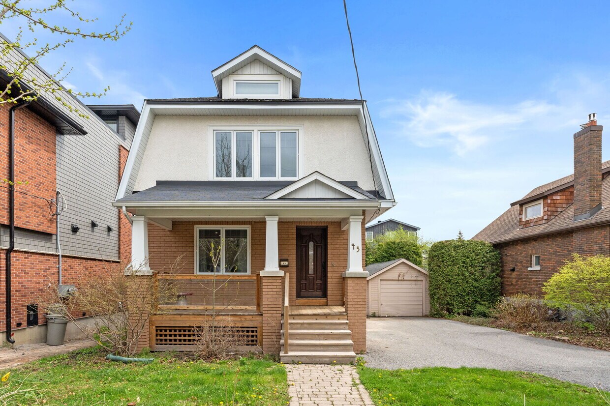 Photo principale - 45 Hampton Av