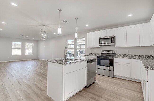 Foto del edificio - 6146 Brocks Ln