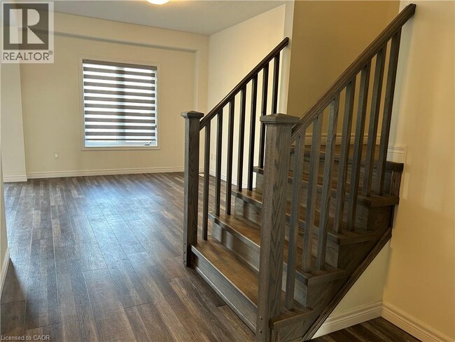 Photo du bâtiment - 221 Grandville Cir