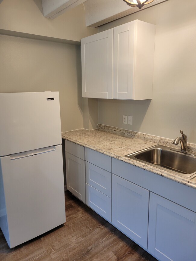 Foto del edificio - 5916 Lago Vista Way