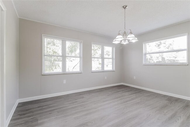 Building Photo - 8315 Calais Cir