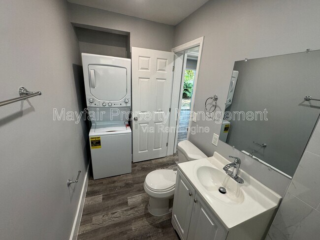 Foto del edificio - 2724 NW 6th Ct