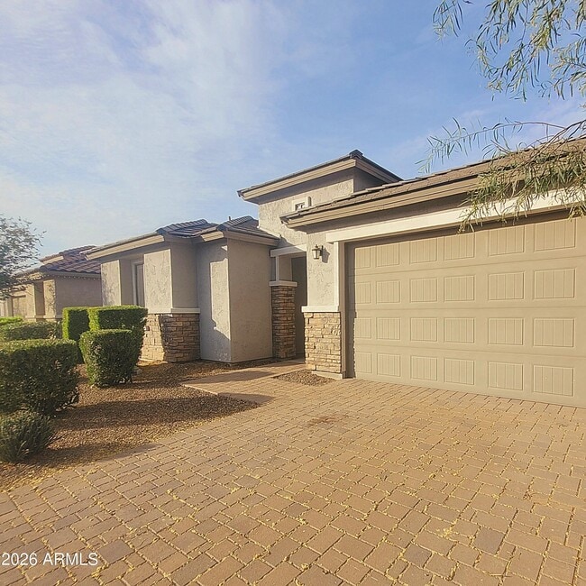 Building Photo - 25932 W Firehawk Dr