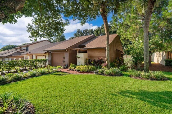 Building Photo - 200 Egret Ct
