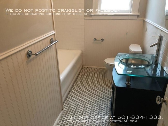 Building Photo - 2 bedroom in Little Rock AR 72205