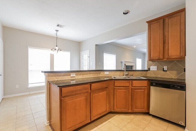 Building Photo - 2544 Pelican Dr