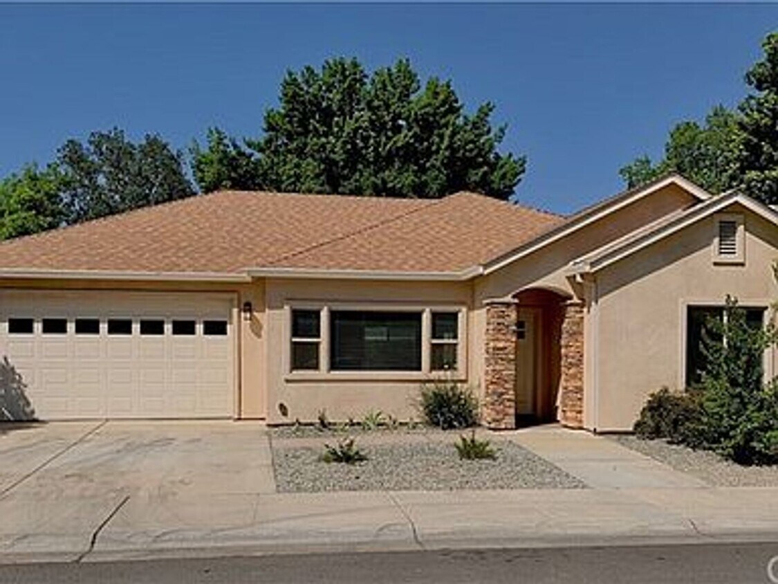 BEAUTIFUL 3 BEDROOM 2 BATH HOME! - BEAUTIFUL  3  BEDROOM 2 BATH  HOME!